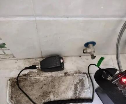 翠屏屋顶漏水维修公司分享下卫生间漏水的危害及解决方法